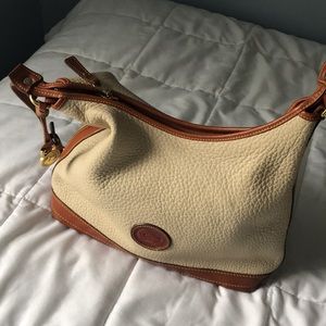 Classic Dooney & Bourke Shoulder bag